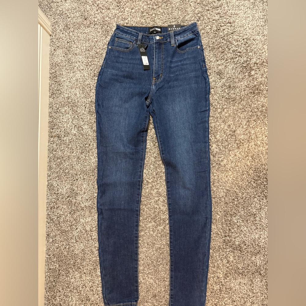 NWT 🏷️ Fashion Nova High Waisted Skinny Jeans size 9
